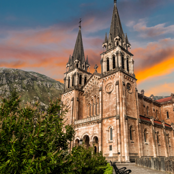 PEREGRINACIÓN A SANTUARIOS MARIANOS CON GARABANDAL 